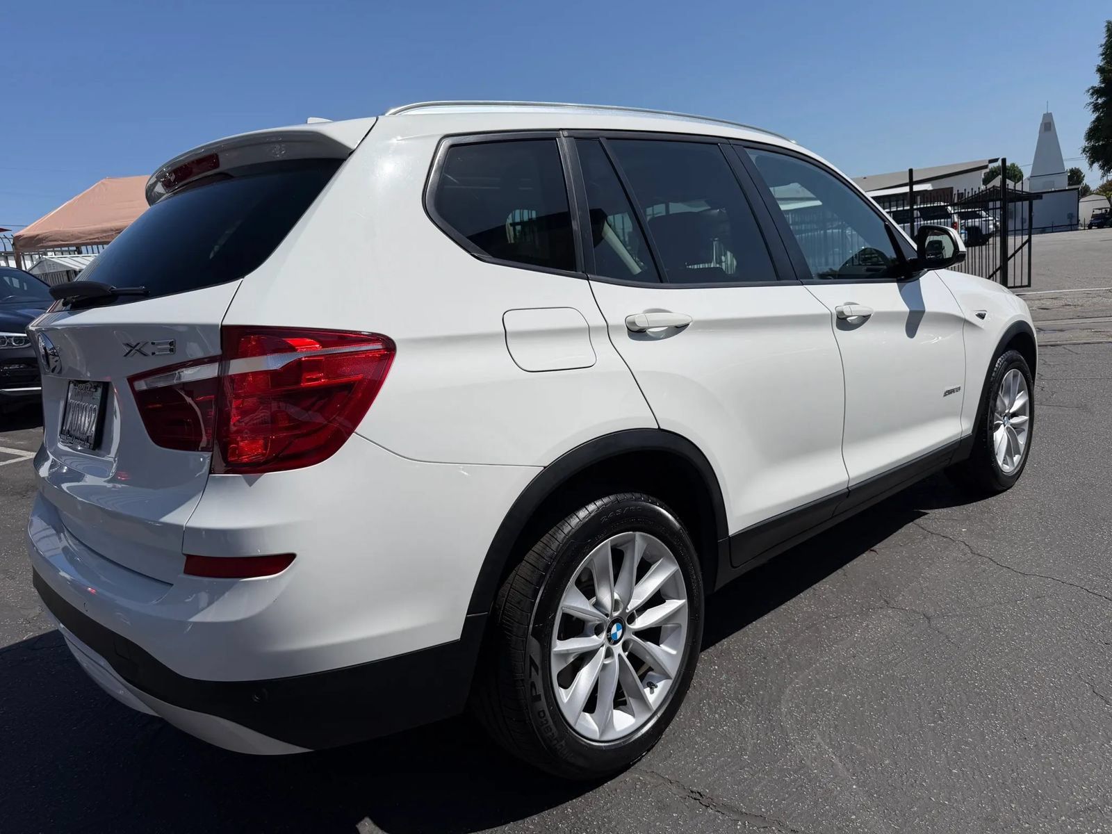Used 2017 BMW X3 sDrive28i RWD image 21