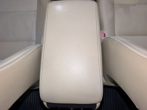 Used 2017 Toyota Camry XLE FWD image 41
