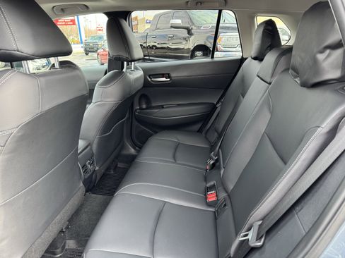 Used 2023 Toyota Corolla Cross XLE w/ Convenience Package image 34