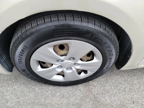 Used 2015 Kia Forte LX FWD image 24