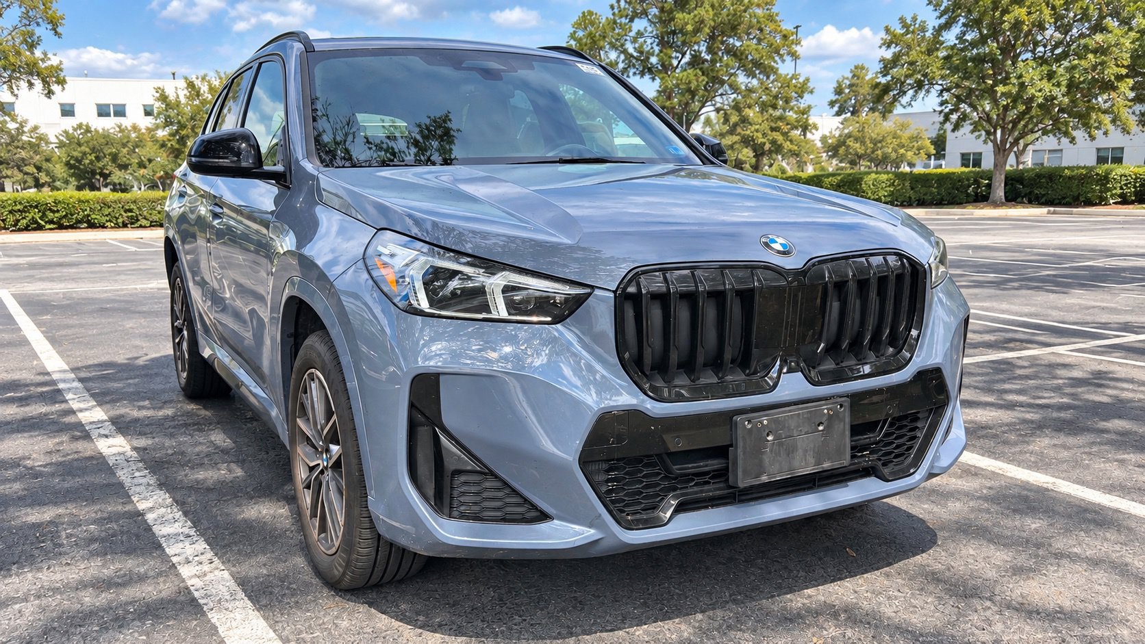 Used 2023 BMW X1 xDrive28i w/ Premium Package AWD/4WD image 1
