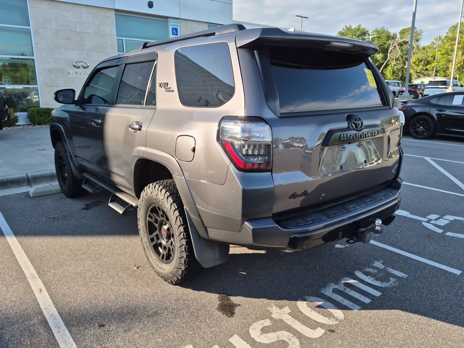 Used 2021 Toyota 4Runner TRD Off-Road Premium w/ Moonroof Package AWD/4WD image 5