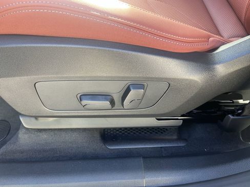 New 2026 BMW X1 xDrive28i w/ Technology Package image 15