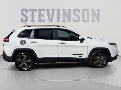Used 2017 Jeep Cherokee 75th Anniversary FWD image 6