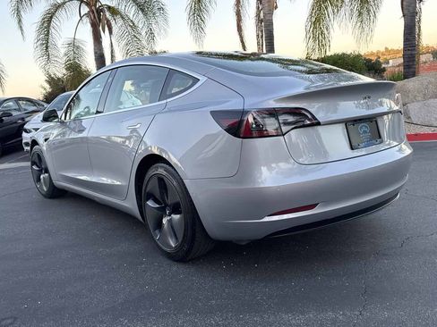 Used 2018 Tesla Model 3 Long Range image 5