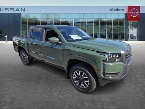 New 2026 Nissan Frontier SV image 3