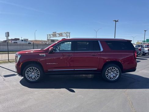 New 2026 GMC Yukon XL Denali w/ Sun & Power Step Package AWD/4WD image 3