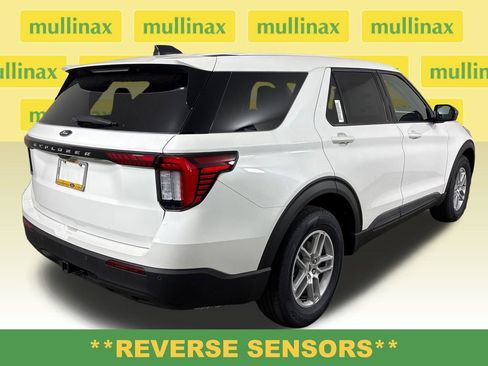 New 2026 Ford Explorer Active RWD image 4