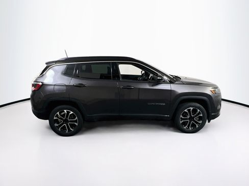 Used 2023 Jeep Compass Limited w/ Sun and Sound Group AWD/4WD image 4