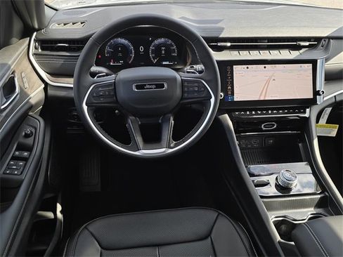 New 2026 Jeep Grand Cherokee Limited image 6