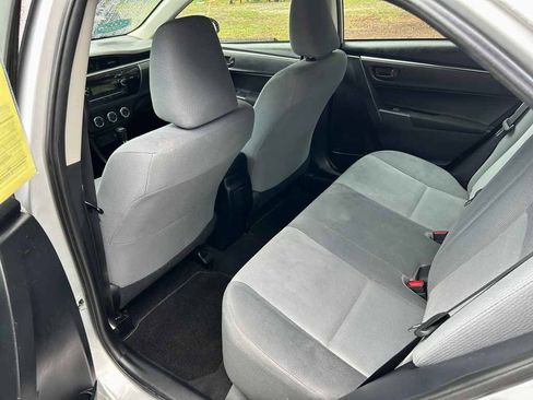 Used 2014 Toyota Corolla L FWD image 10