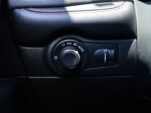 Certified 2025 Dodge Durango GT RWD image 16