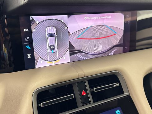 New 2026 Porsche Taycan image 25