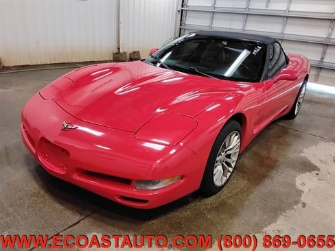 Used 2000 Chevrolet Corvette Convertible w/ Performance Handling Pkg image 4