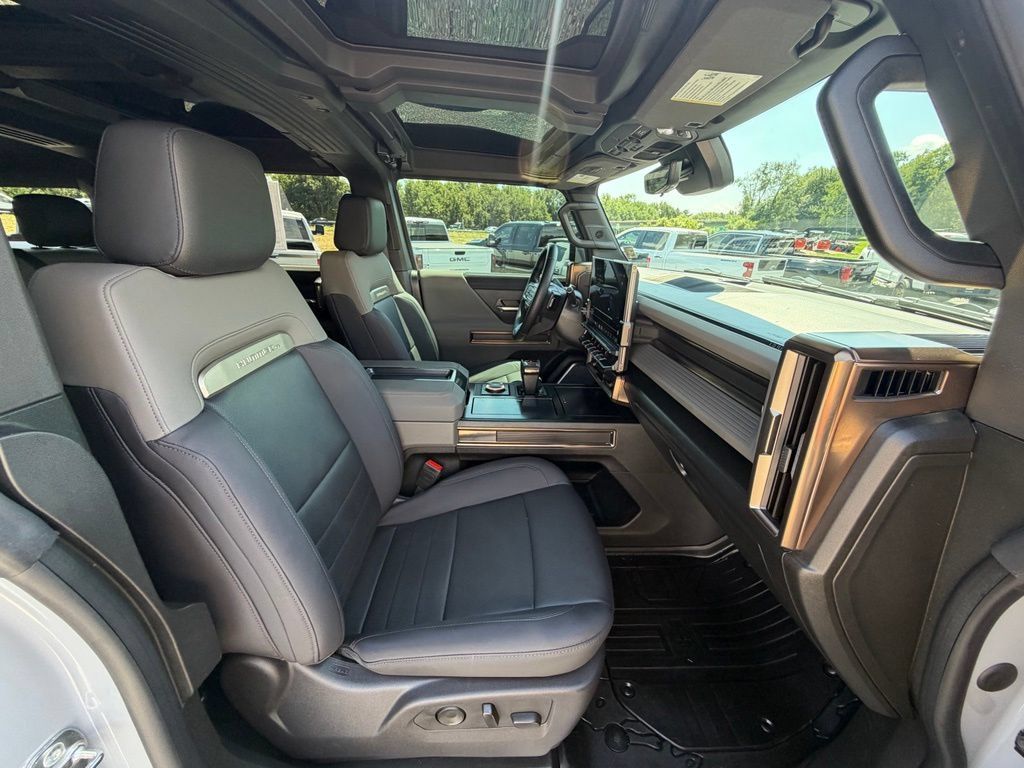 Used 2024 GMC Hummer EV 2X AWD/4WD image 24