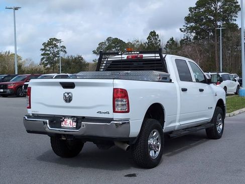 Used 2022 RAM 2500 Tradesman w/ Chrome Appearance Group AWD/4WD image 3