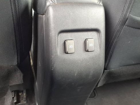 Used 2022 Nissan Kicks SV FWD image 10