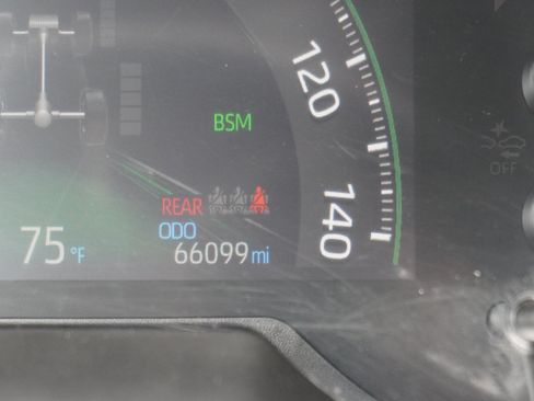 Used 2024 Toyota RAV4 LE AWD/4WD image 22