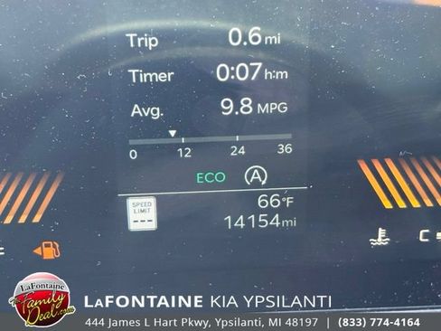 Used 2025 Kia Sorento LX FWD image 15