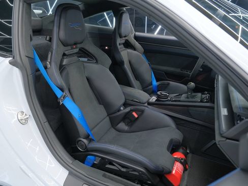 Used 2026 Porsche 911 GT3 RWD image 17