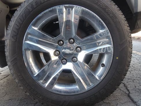 Used 2018 Chevrolet Silverado 1500 Custom w/ Custom Value Package image 4