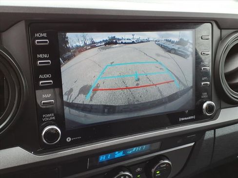 Used 2021 Toyota Tacoma TRD Off-Road w/ Technology Package image 23