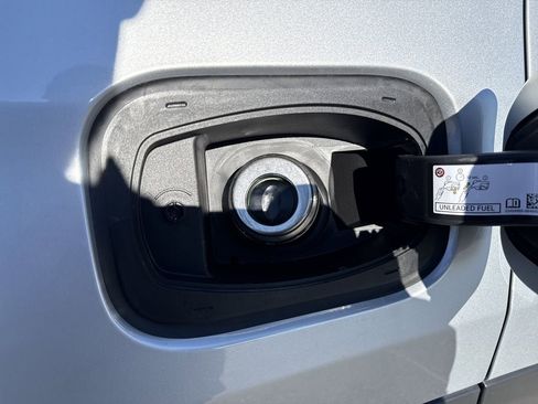 New 2026 Jeep Compass Trailhawk w/ Sun, Sound & Navigation Group image 40