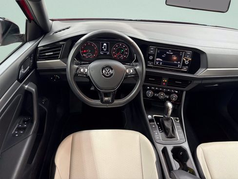 Used 2019 Volkswagen Jetta R-Line FWD image 10