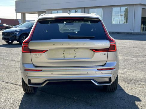 New 2026 Volvo XC60 T8 Plus w/ Protection Package Premier AWD/4WD image 4