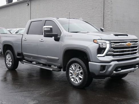 Used 2024 Chevrolet Silverado 2500 High Country image 7