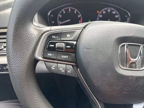 Used 2018 Honda Accord LX image 12