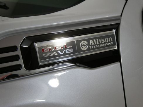 Used 2024 GMC Sierra 3500 Denali w/ Denali Reserve Package image 10