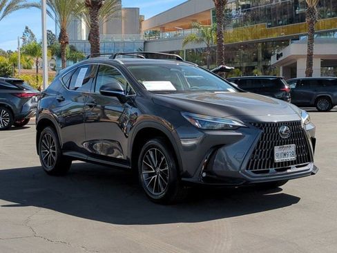 Used 2025 Lexus NX 250 FWD w/ Accessory Package (2T) image 3