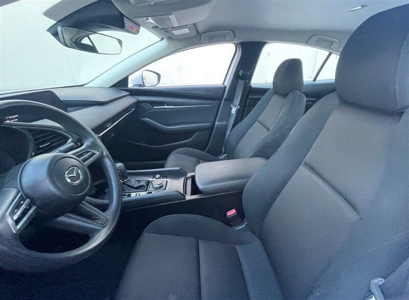 Used 2020 MAZDA MAZDA3 Sedan FWD image 14