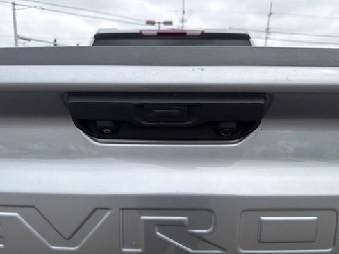 Used 2023 Chevrolet Silverado 1500 LT AWD/4WD image 35