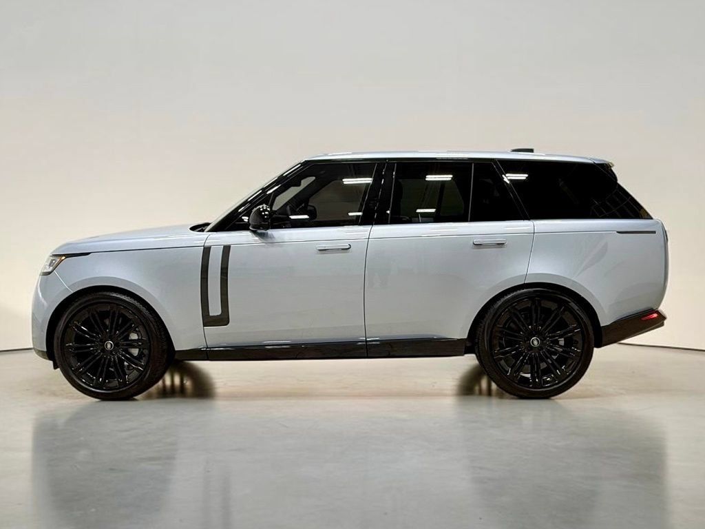 Used 2024 Land Rover Range Rover SE AWD/4WD image 20