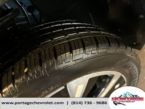 Used 2024 Volkswagen Taos SE image 31