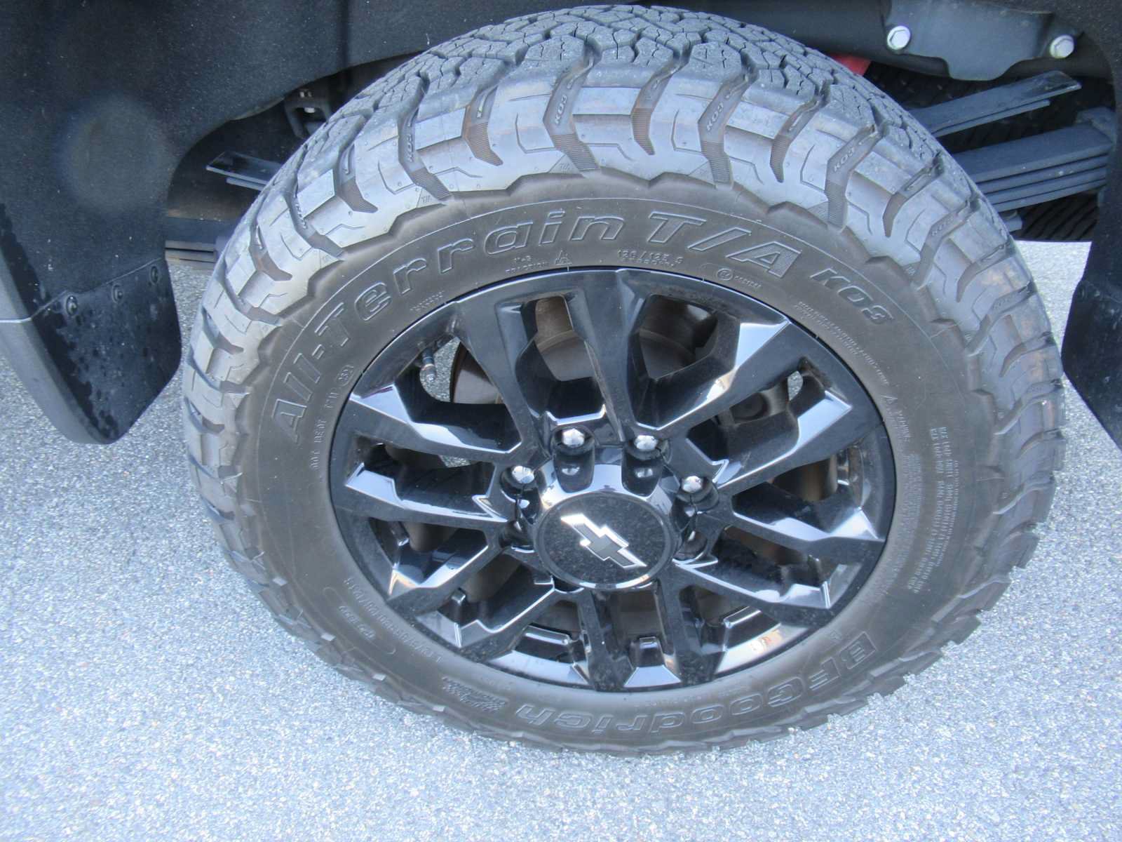 Used 2025 Chevrolet Silverado 2500 LT AWD/4WD image 11