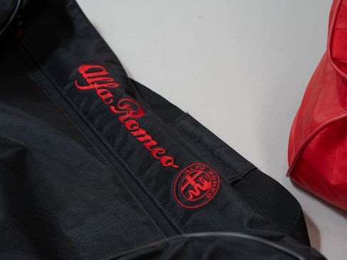 Used 2018 Alfa Romeo 4C Spider image 76