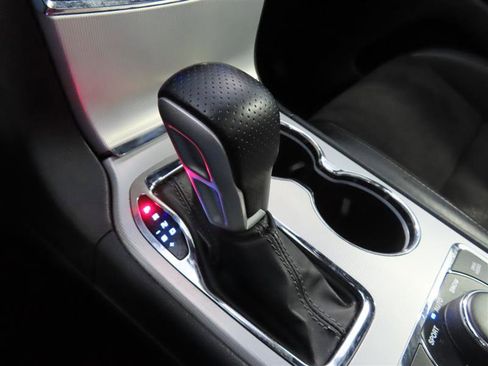 Used 2020 Jeep Grand Cherokee SRT image 32