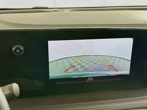 Used 2025 Buick Encore GX Preferred image 22