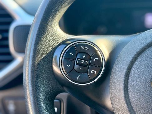 Used 2021 Kia Soul LX image 19