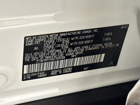 Used 2022 Toyota RAV4 XLE w/ Convenience Package FWD image 9