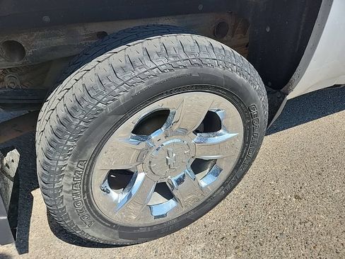 Certified 2014 Chevrolet Silverado 1500 LTZ Z71 w/ LTZ Plus Package AWD/4WD image 42