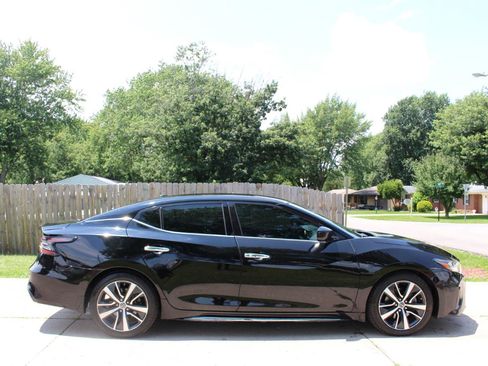 Used 2019 Nissan Maxima 3.5 S w/ Floor Mat Group FWD image 11