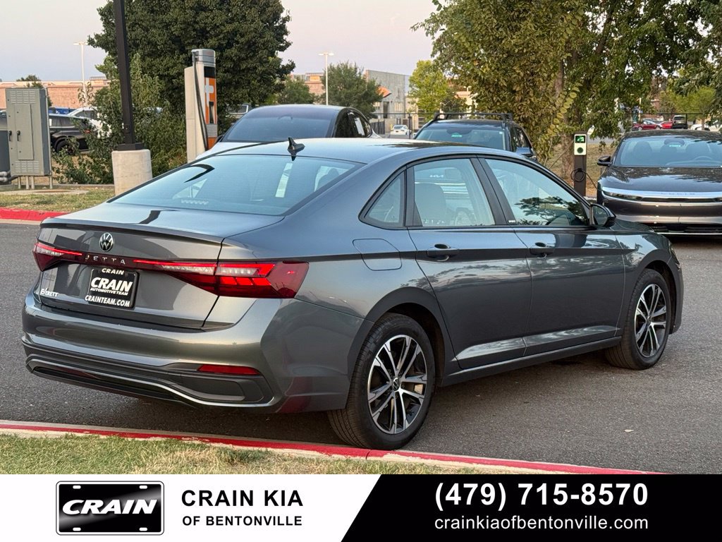 Used 2025 Volkswagen Jetta Sport FWD image 7