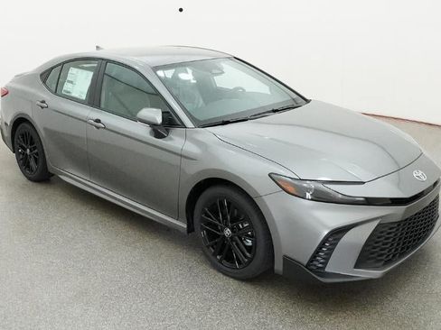 New 2026 Toyota Camry SE FWD image 25