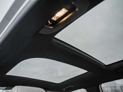 Certified 2025 Mercedes-Benz GLB 250 4MATIC image 33