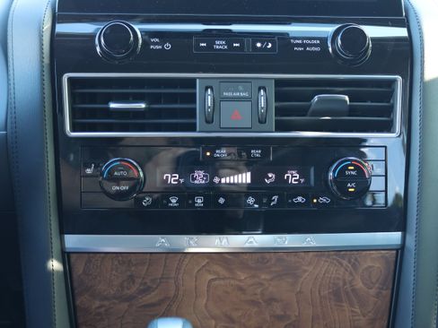 Used 2024 Nissan Armada SL AWD/4WD image 34