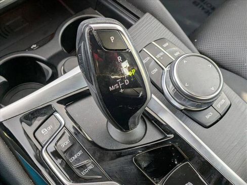 Used 2023 BMW 530i xDrive w/ Premium Package image 12